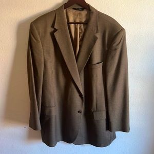 Jos-A-Banks brown plaid jacket used and in good condition.